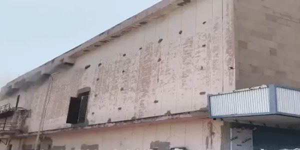 नारनौल के मोहिनी सिनेमा हॉल में लगी आग, मजदूरों की सूझबूझ से टला बड़ा हादसा