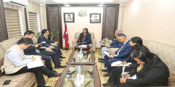 नेपाल में चीन के राजदूत की कानूनमंत्री से मुलाकात