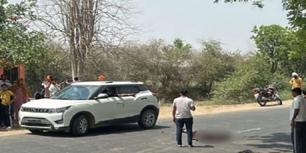 मप्रः भिण्ड में बेकाबू बस ने बाइक को मारी टक्कर, तीन युवकों की मौत, एक घायल