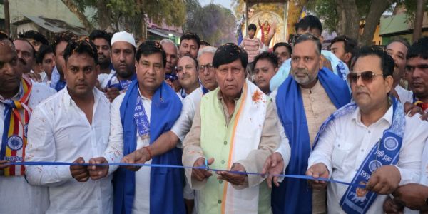 धूमधाम से निकली बाबा साहब की शोभायात्रा