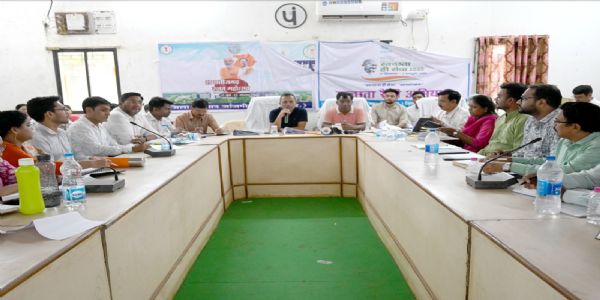 जांजगीर-चांपा: विकास कार्यों की तय हुई टाइमलाइन, धीमी प्रगति पर होगी सख्त कार्रवाई, कलेक्टर ने दिए निर्देश