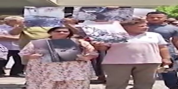 गुरुग्राम: अनंतराज सोसाइटी में आग के बाद हंगामा, बिल्डर पर बिफरे लोग