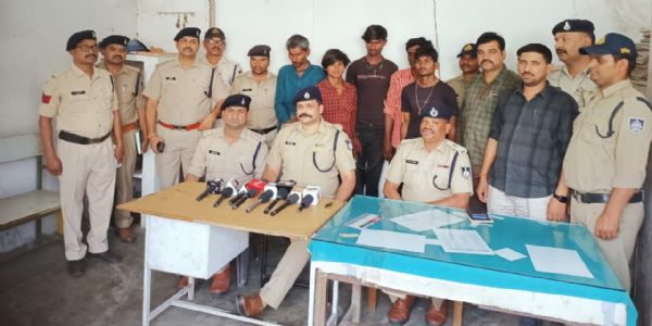 अनूपपुर: पुलिस पर हमला कर रिवाल्वर लूटने वाले 5 आरोपी गिरफ्तार, सर्विस पिस्टल बरामद