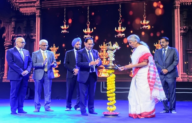 सेबी के स्थापना दिवस को संबोधित करते हुए सीतारमण