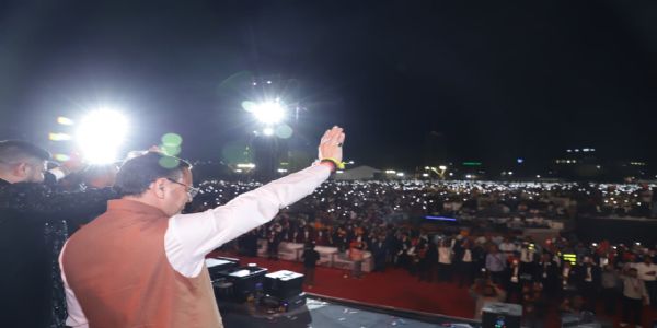 गुरुग्राम: डायरेक्ट सेलिंग मॉडल आत्मनिर्भर भारत का सशक्त माध्यम: पुष्कर सिंह धामी