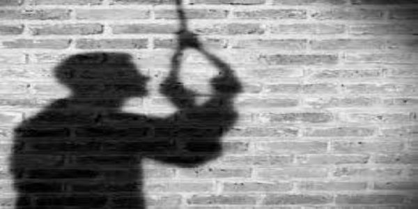 भोपाल: युवक ने फंदे से झूलकर दी जान, पिता की मौत के बाद से तनाव में था