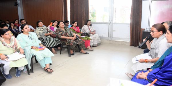 28 अप्रैल को महिला आरक्षण के समर्थन में विधानसभा विशेष सत्र और मशाल जुलूस