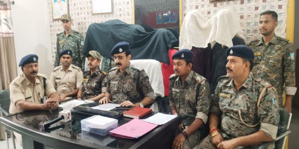 अवैध स्पिरिट के खिलाफ बड़ी कार्रवाई, छह गिरफ्तार