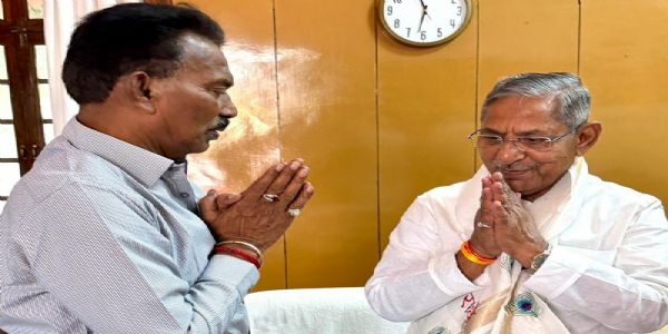 नागालैंड के राज्यपाल पहुंचे इंदौर, मंत्री सिलावट ने किया स्वागत