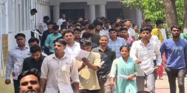 मुरादाबाद : दूसरे दिन 5599 परीक्षार्थियों ने छोड़ी होमगार्ड लिखित भर्ती परीक्षा