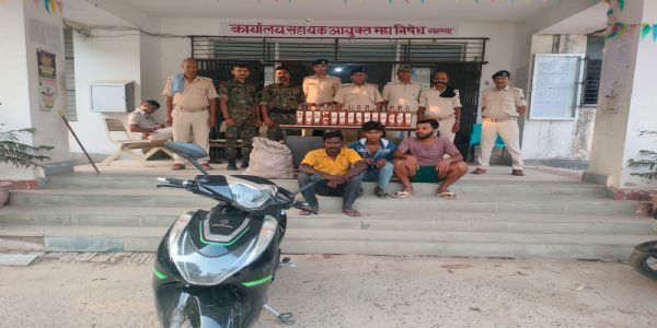 मद्य निषेध एवं उत्पाद विभाग द्वारा चार शराब कारोबारी गिरफ्तार,भारी मात्रा में विदेशी शराब एवं कफ सिरफ बरामद