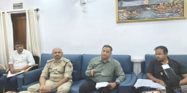 ट्रेनों की लेटलतीफी पर घिरे रेलवे ने जल्द सेवा सुधार की कही बात