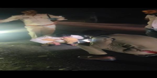 राजगढः मानसिक रूप से अस्वस्थ युवती का 2 घंटे में सुरक्षित रेस्क्यू,परिजनों को किया सुपुर्द