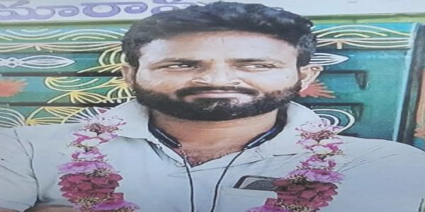 चलते ट्रेलर का चक्का निकलकर ट्रक चालक को लगा, मौत