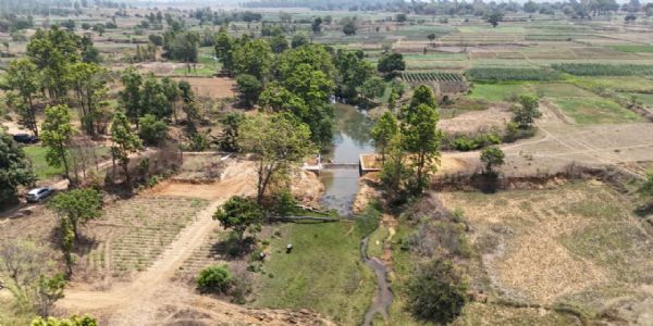 बलरामपुर : चेक डैम से बदली बदौली की तस्वीर, पानी से समृद्ध हुआ गांव