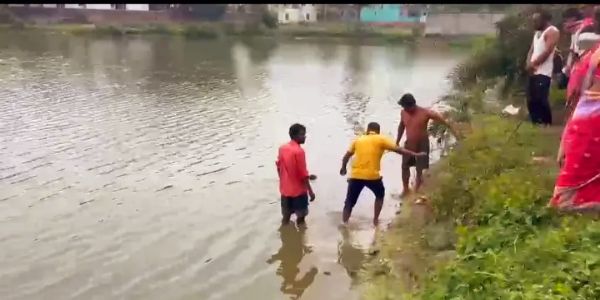अंडाल में तालाब से लापता युवक का शव बरामद