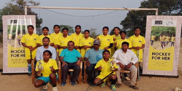 जिला हॉकी लीग में हॉकी फॉर हर टीम बनी उपविजेता