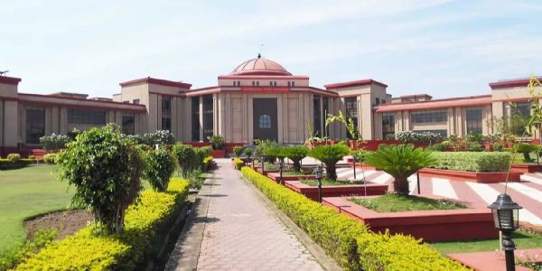 ईवीएम में छेड़छाड़ के आरोप पर हाई कोर्ट सख्त, बिना सबूत जांच से इनकार, याचिका खारिज