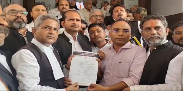 सरकार शिक्षकों की तरह अधिवक्ताओं को भी 5 लाख कैशलेस इलाज की सुविधा दे : रविन्द्र शर्मा