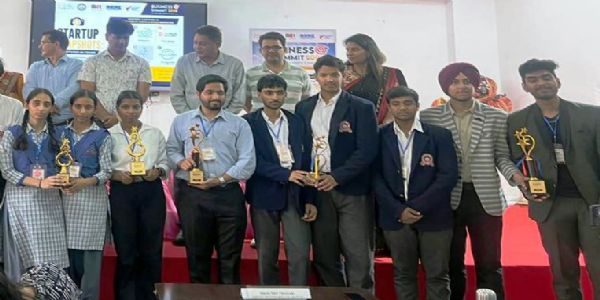 कुमाऊ नवाचार की झलक, छात्र-छात्राओं ने प्रस्तुत किए 24 स्टार्टअप आइडिया