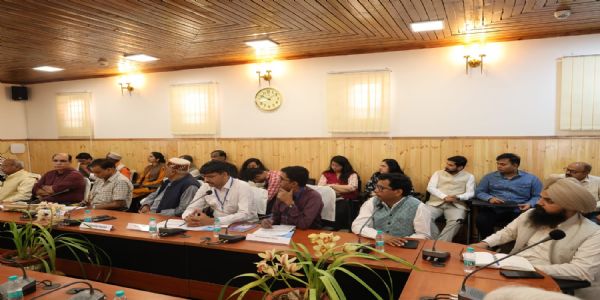 शिमला में विकसित भारत 2047 पर राष्ट्रीय संगोष्ठी शुरू, विकास के विभिन्न पहलुओं पर मंथन