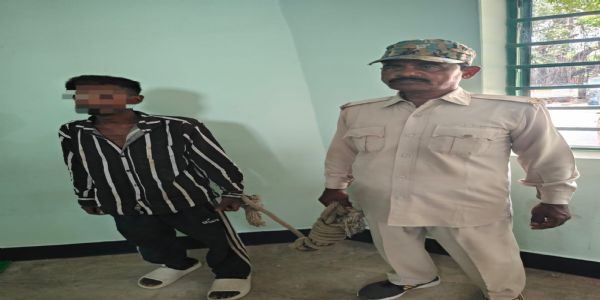 पत्नी की हत्या का आराेपित गिरफ्तार