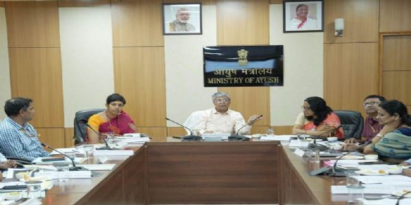 आयुष सचिव वैद्य राजेश कोटेचा