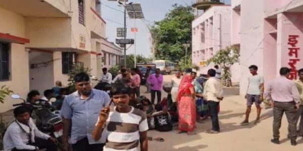 लखनऊ-सुल्तानपुर हाईवे पर बोलेरो की चपेट में आने से बाइक सवार दो युवकों की मौत