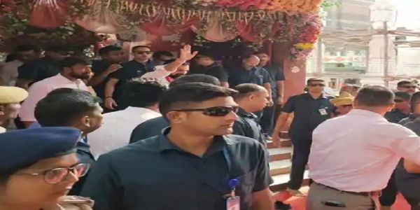 मुख्यमंत्री सम्राट ने पटनदेवी और जल्ला वाले हनुमान मंदिर में की विशेष पूजा-अर्चना