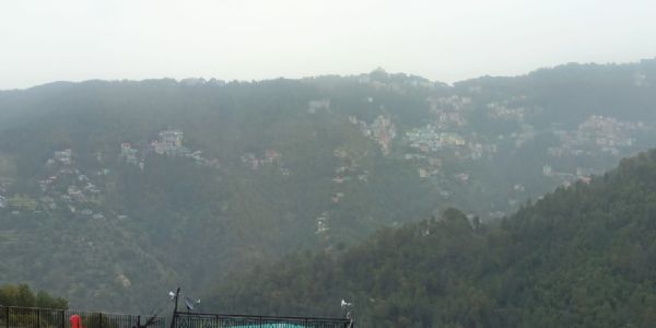 हिमाचल में बदला मौसम, तेज हवाओं और बारिश से गर्मी से राहत, 4 मई तक अलर्ट जारी