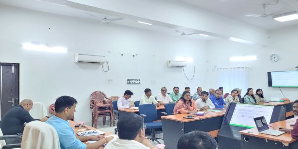 कटिहार में खाद दुकानों की होगी लगातार जांच, गड़बड़ी पर कार्रवाई तय :डीएम