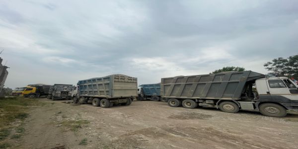 नूरपुर में अवैध खनन के खिलाफ बड़ी कार्रवाई, 19 भारी मल्टी-एक्सल ट्रक जब्त