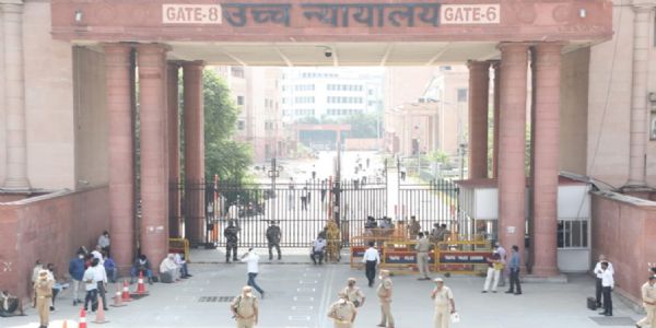 राहुल गांधी की नागरिकता से जुडे़ मामले की हुई सुनवाई, याचिकाकर्ता को दस्तावेज दाखिल करने का मिला समय