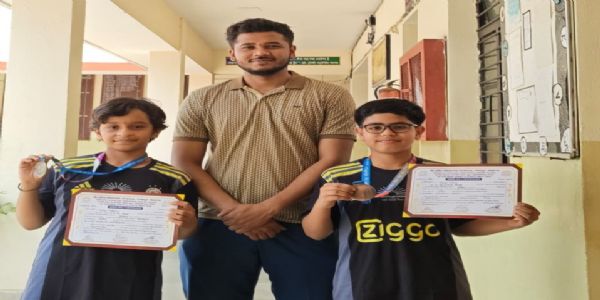 केंद्रीय विद्यालय के खिलाड़ियों का उत्कृष्ट प्रदर्शन, नेशनल बैडमिंटन स्पर्धा के लिए चुने गए अन्वेषा और रुद्राक्ष