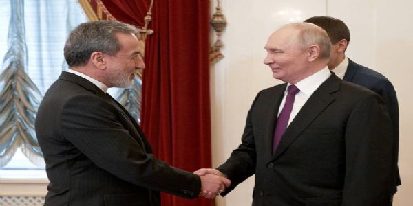 ईरान के विदेशमंत्री अराघची 48 घंटे में तीसरी बार पहुंचे पाकिस्तान, रूस भी मध्यस्थता को तैयार