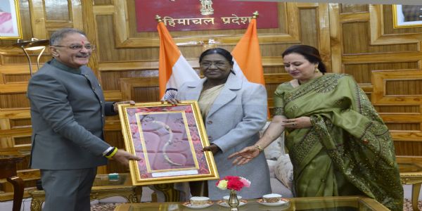 राष्ट्रपति द्रौपदी मुर्मू के सम्मान में लोक भवन शिमला में रात्रि भोज का आयोजन