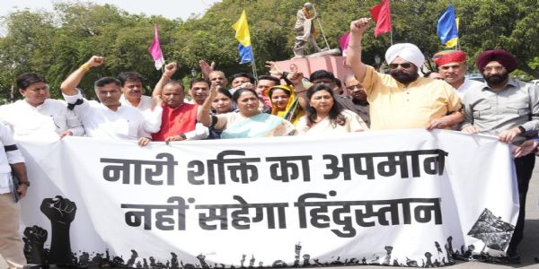 मुख्यमंत्री ने नारी शक्ति वंदन अधिनियम के प्रति जताया समर्थन , विपक्षी दलों के प्रयासों की निंदा