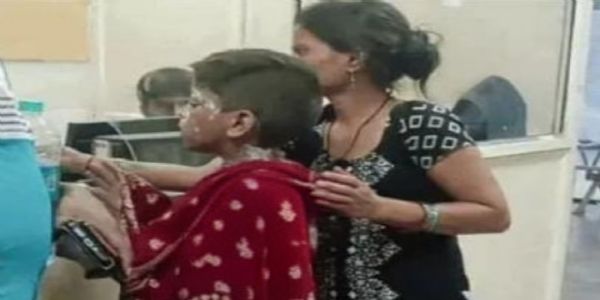 पानीपत: ट्रांसफार्मर फटने से तीन बच्चे झुलसे, घराें में लगी आग