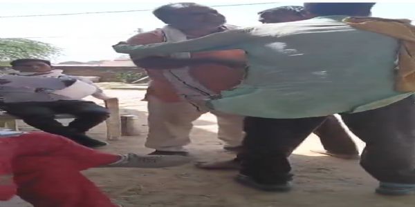 फार्मर रजिस्ट्री कैंप में हंगामा, लेखपाल से अभद्रता; वीडियो वायरल, आरोपितों पर मुकदमा दर्ज