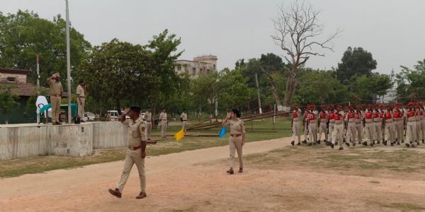 एसएसपी ने किया प्रशिक्षु सिपाहियों के परेड का निरीक्षण