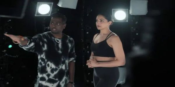 दीपिका पादुकोण - फोटो सोर्स एक्स