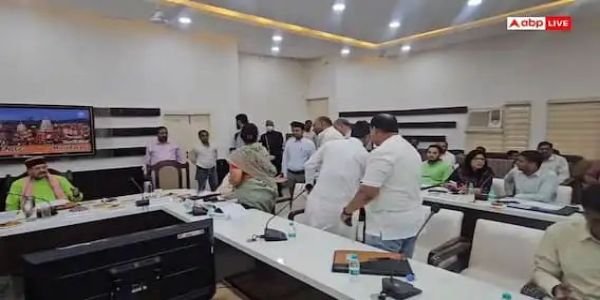 हरिद्वार: जिला योजना समिति बैठक का विपक्षी विधायकों ने किया बहिष्कार