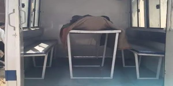 अनूपपुर: फंदे पर झूलते मिला युवक का शव, खिड़की काटकर निकाला