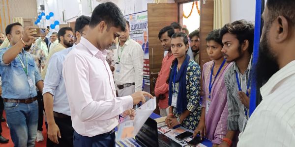 डीएम ने किया सोलर मेला का उद्घाटन, रूफटॉप सोलर अपनाने की अपील