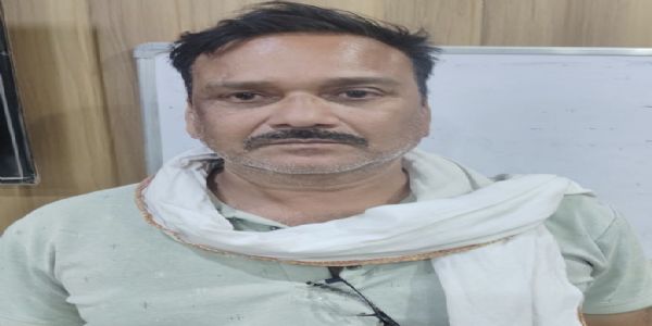 रंगे हाथ पकड़ा गया चकबंदी कानूनगो, 10 हजार की रिश्वत लेते गिरफ्तार
