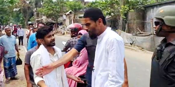 भांगड़ में नौशाद सिद्दीकी के खिलाफ नारेबाजी