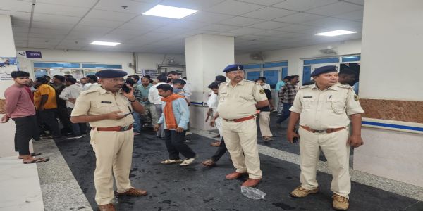 सीवान में रोड रेज का खूनी खेल: बरसी गोलियां, युवक की मौत, पिता जिंदगी से जंग लड़ रहा