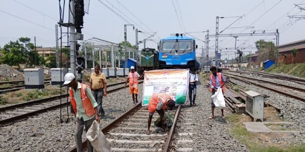 मालदा मंडल में स्वच्छता जागरूकता अभियान