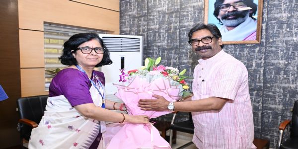 मुख्यमंत्री से मिलीं आरबीआई की रीजनल डायरेक्टर