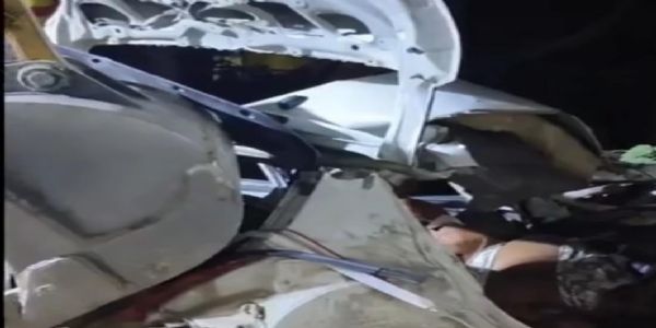 देवरिया : सड़क हादसे तीन बारातियों की मौत, दो घायल